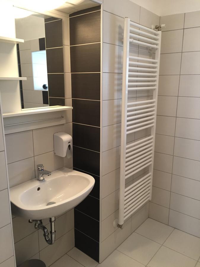 Pizza Tabor Apartman Мішкольц Екстер'єр фото